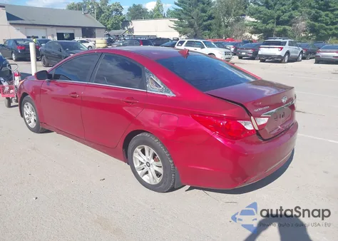 2013 Hyundai Sonata Gls z USA, uszkodzony, nr VIN 5NPEB4AC2DH650313